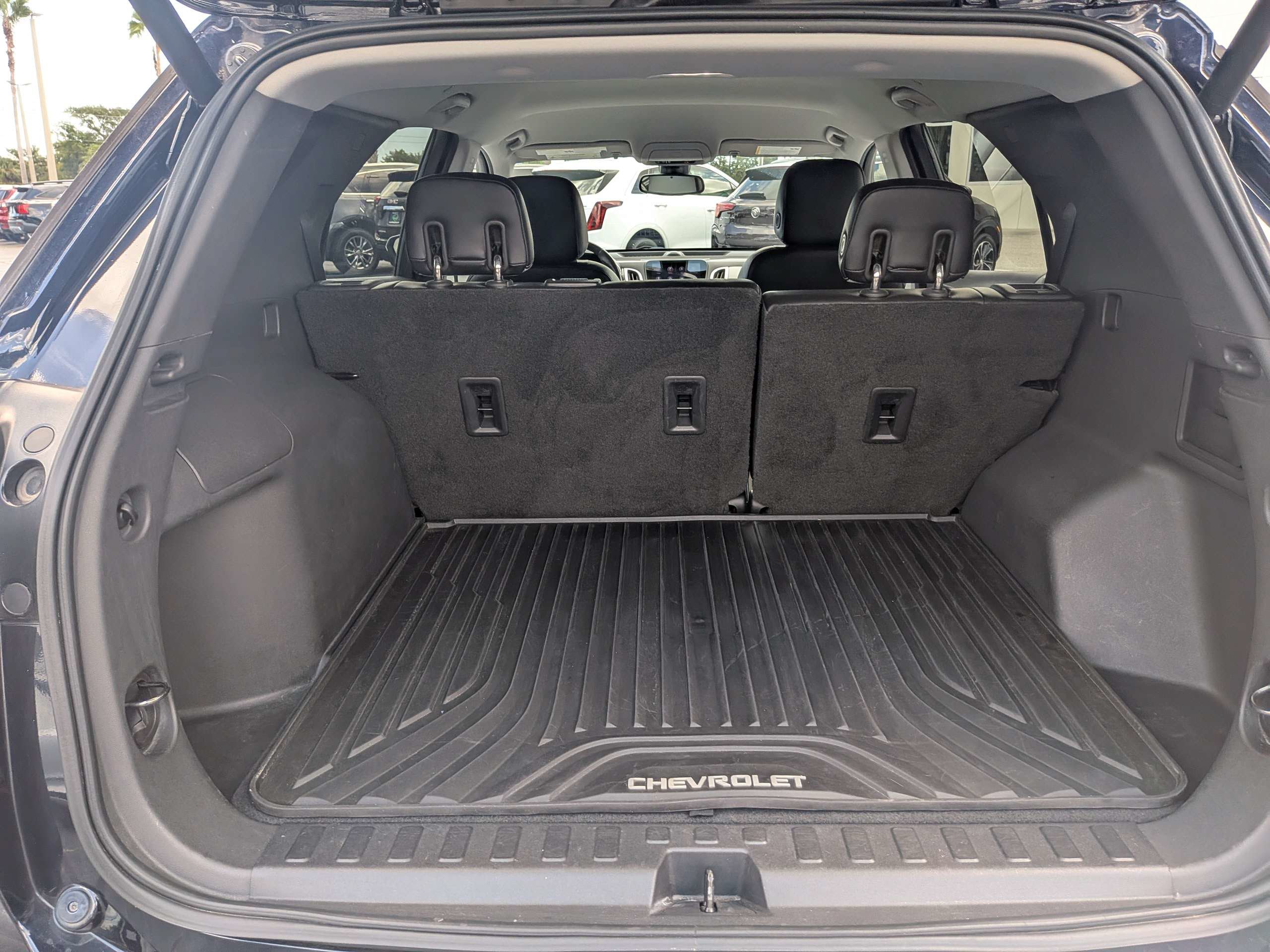 Certified 2020 Chevrolet Equinox Premier FWD image 12