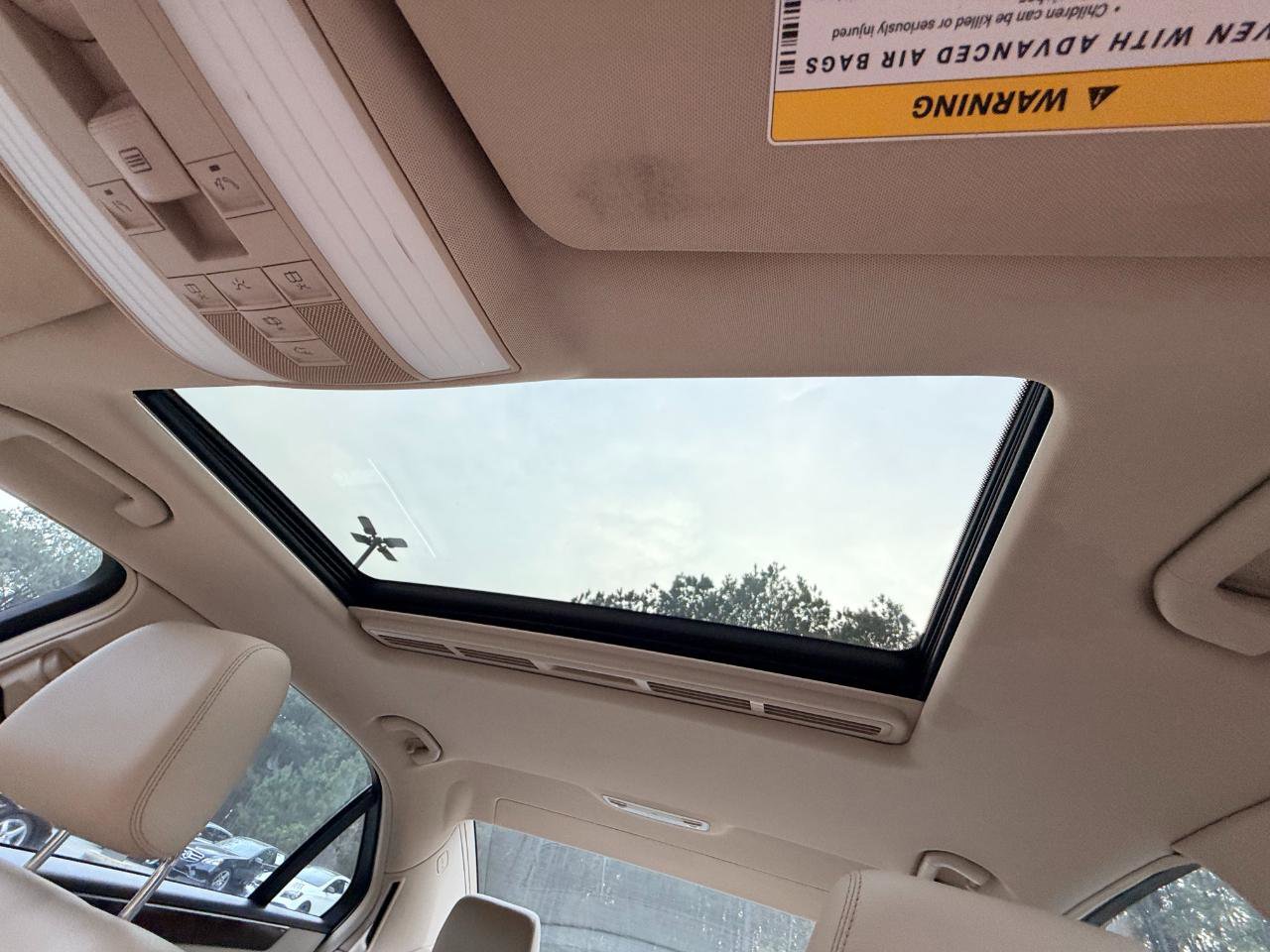 Used 2014 Mercedes-Benz E 350 Sedan image 28