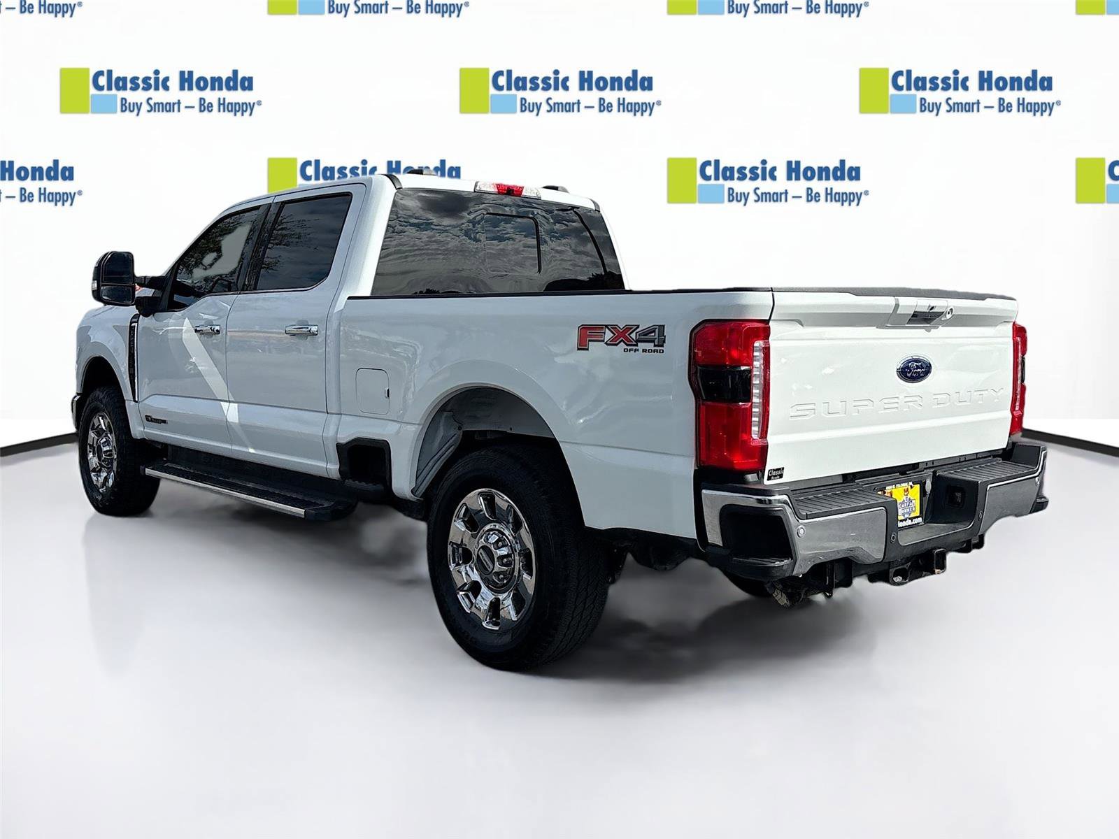 Used 2023 Ford F250 Lariat w/ Chrome Package image 5
