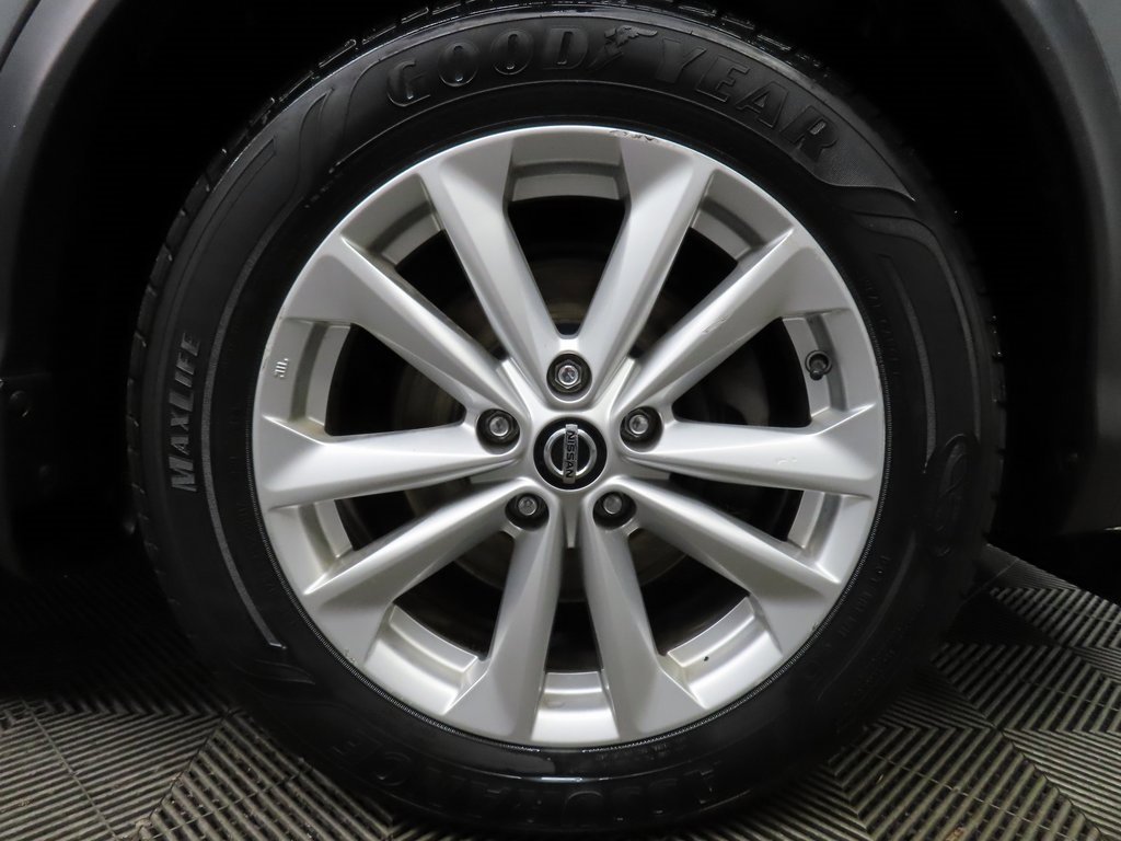 Used 2019 Nissan Rogue Sport SV image 8