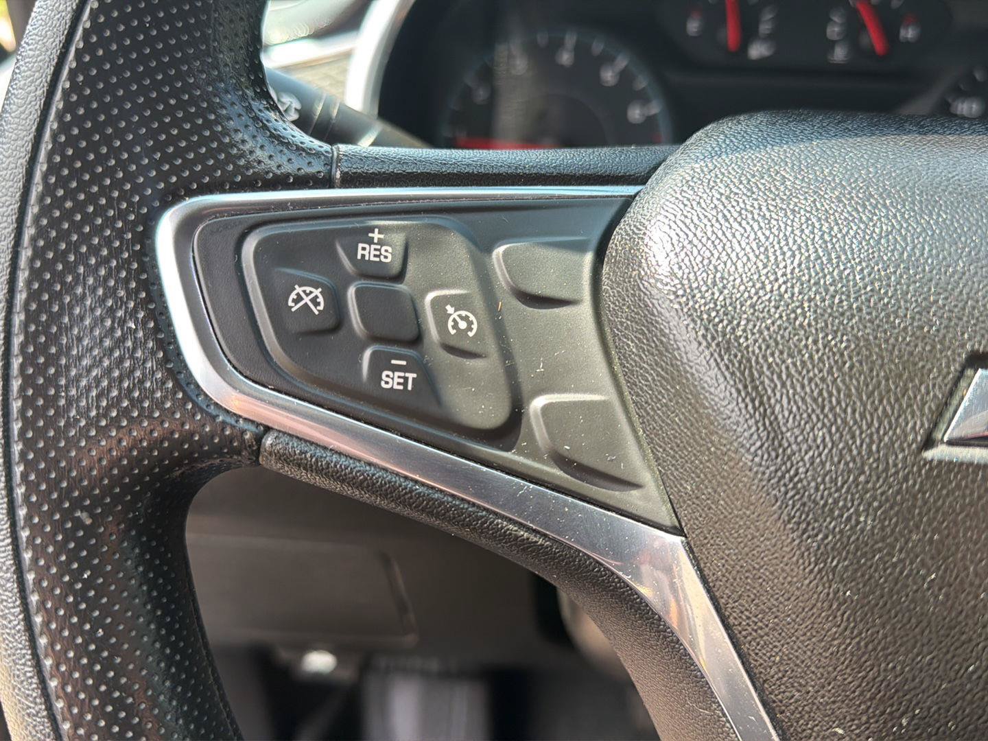 Used 2019 Chevrolet Malibu LT w/ Driver Confidence Package FWD image 18