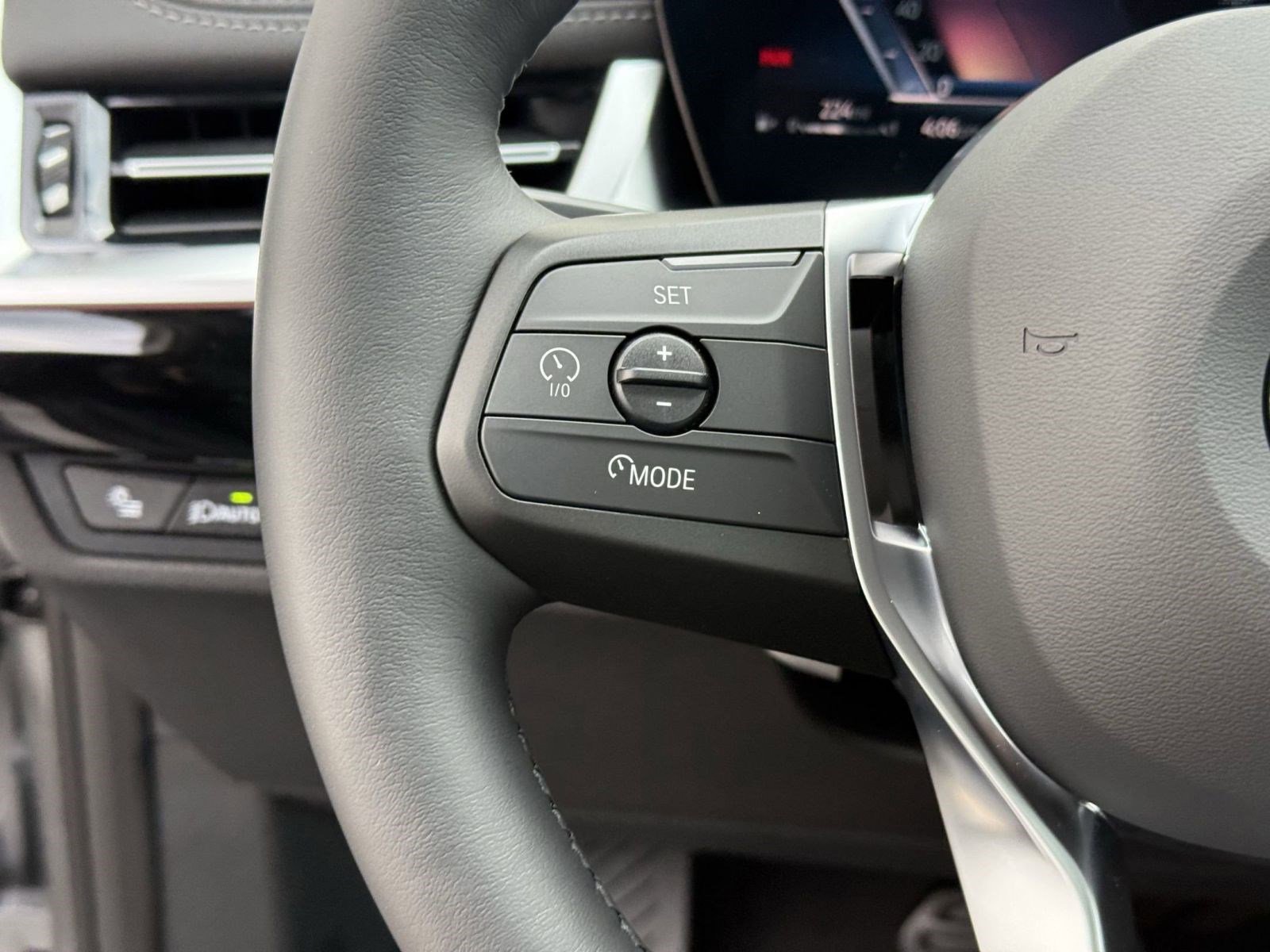 Used 2025 BMW X1 xDrive28i w/ Convenience Package image 25