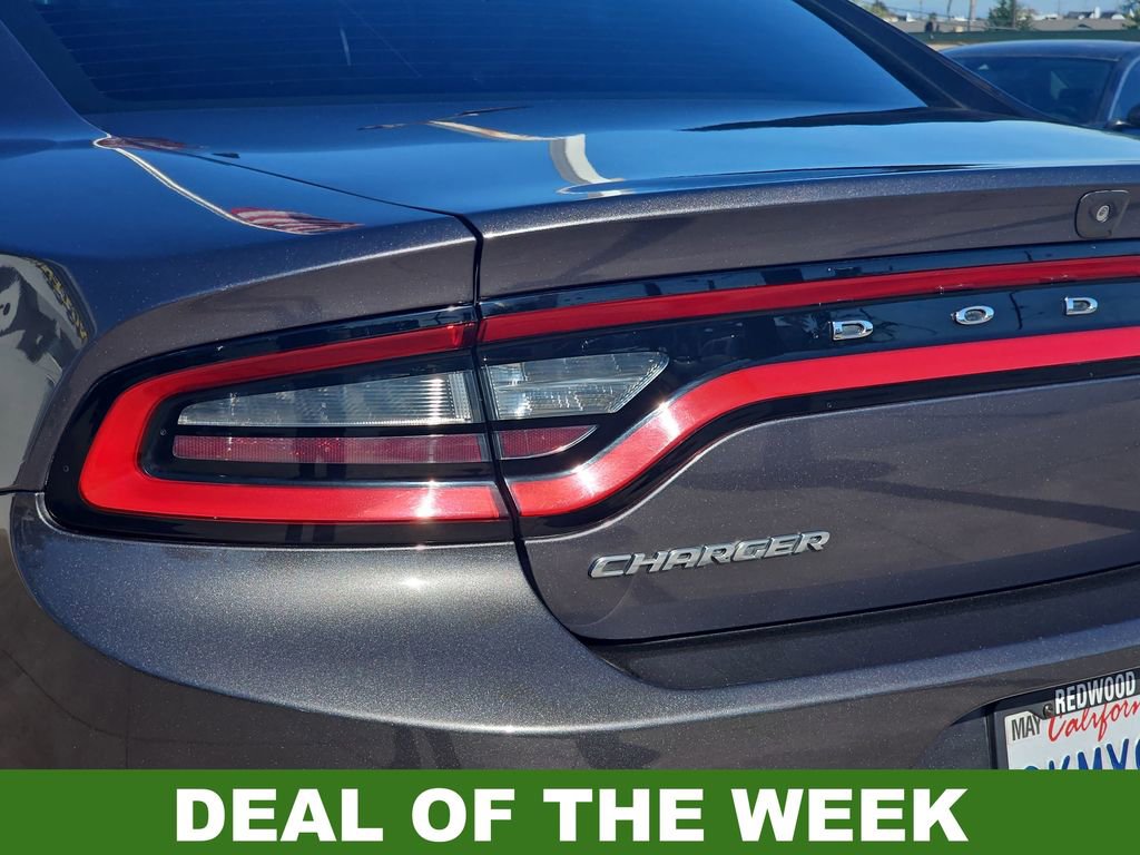 Used 2018 Dodge Charger SXT Plus image 39