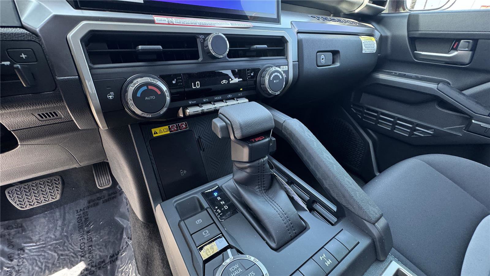 New 2025 Toyota Tacoma TRD Off-Road image 18