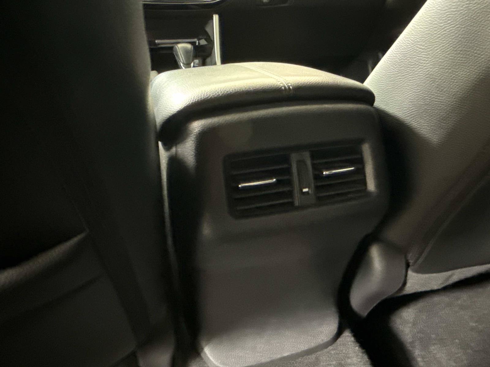 Used 2017 Honda Accord EX-L image 11