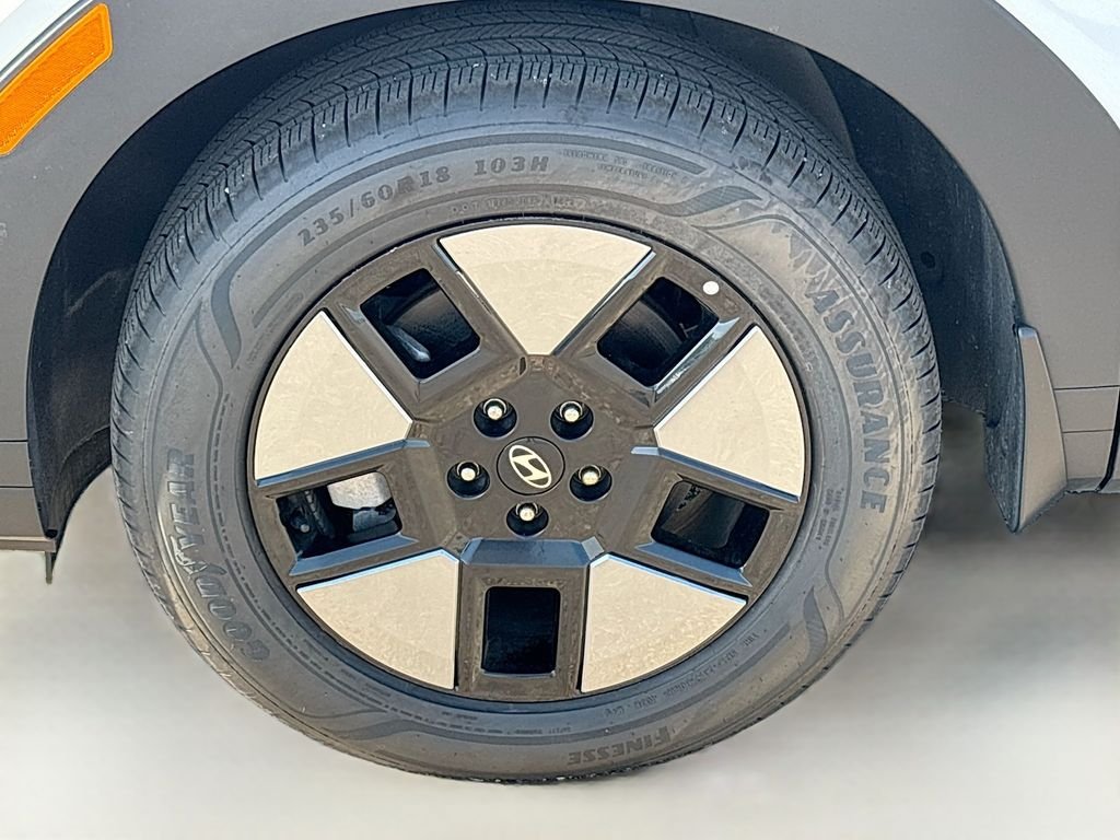 Certified 2026 Hyundai Santa Fe SE AWD/4WD image 29