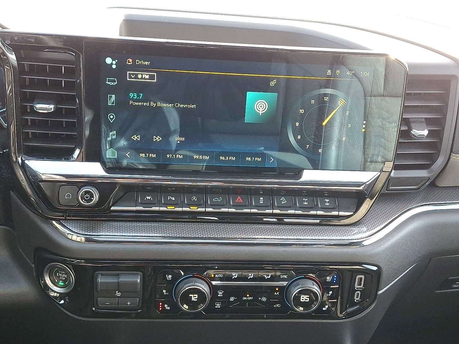 Used 2023 Chevrolet Silverado 1500 ZR2 image 17