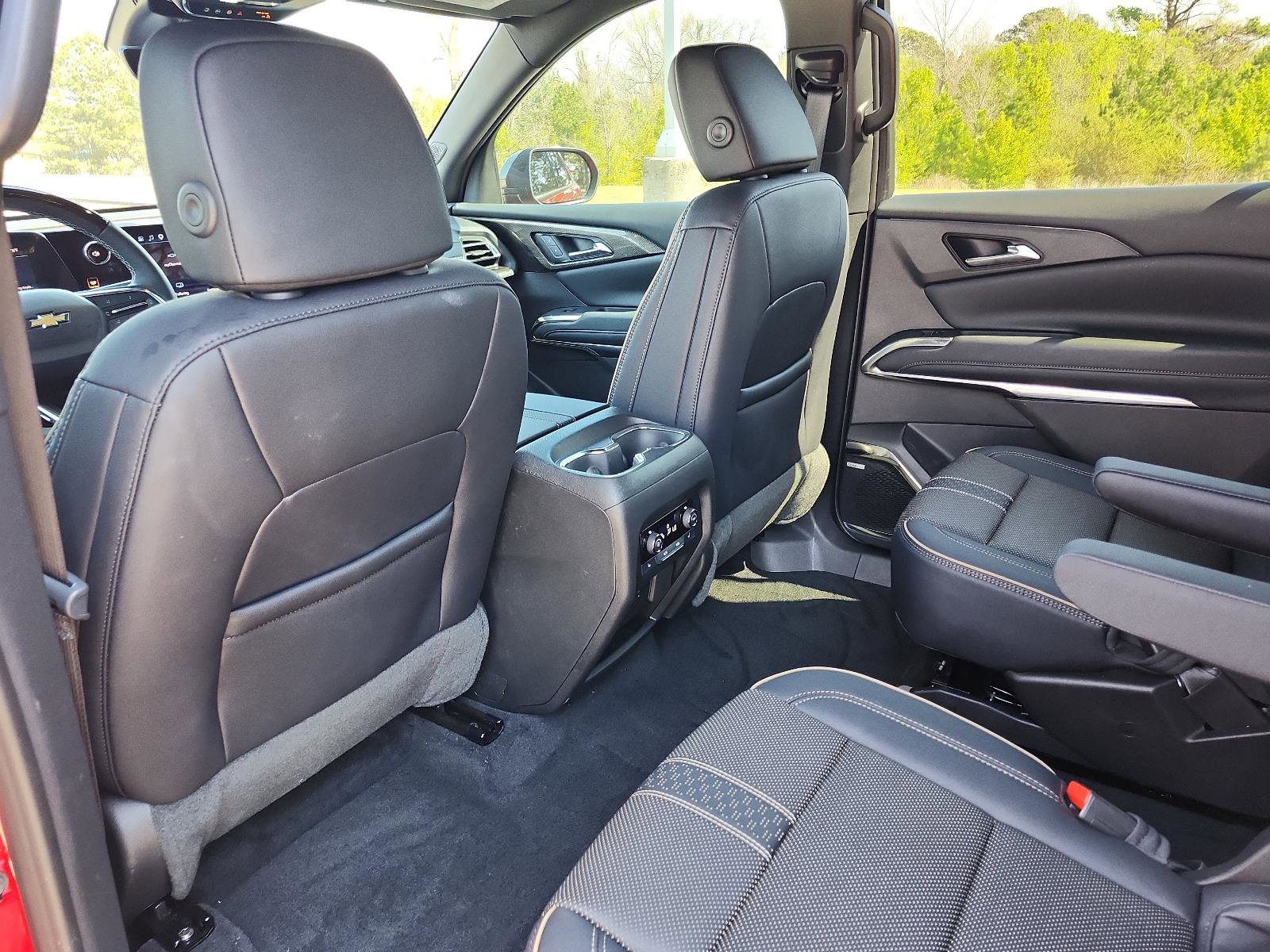 Certified 2026 Chevrolet Traverse High Country FWD image 11