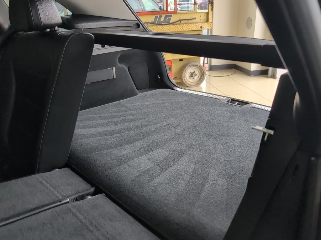 Used 2023 Mercedes-Benz GLC 300 4MATIC image 33