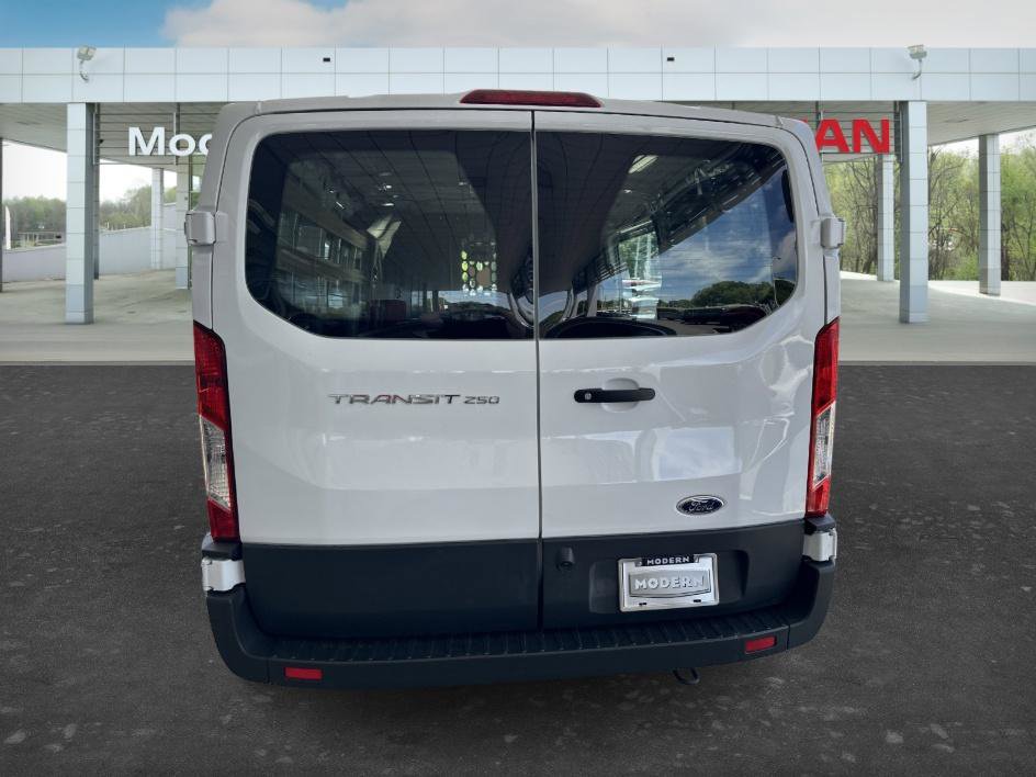 Used 2025 Ford Transit 250 Low Roof w/ Exterior Upgrade Package RWD image 4