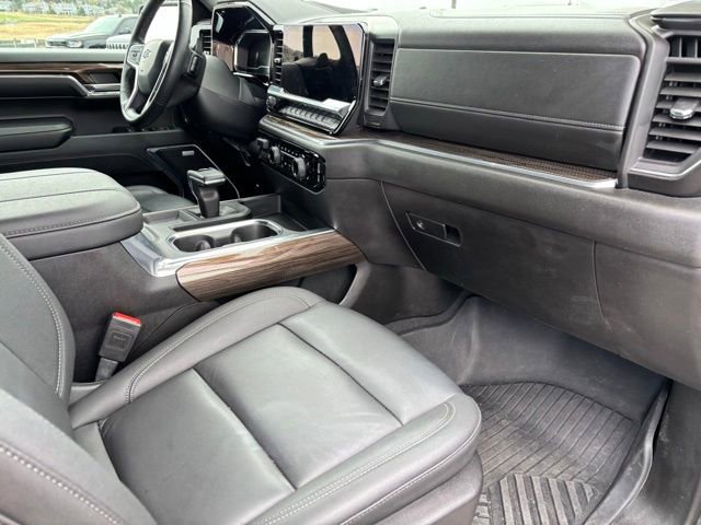 Used 2024 Chevrolet Silverado 1500 RST AWD/4WD image 23
