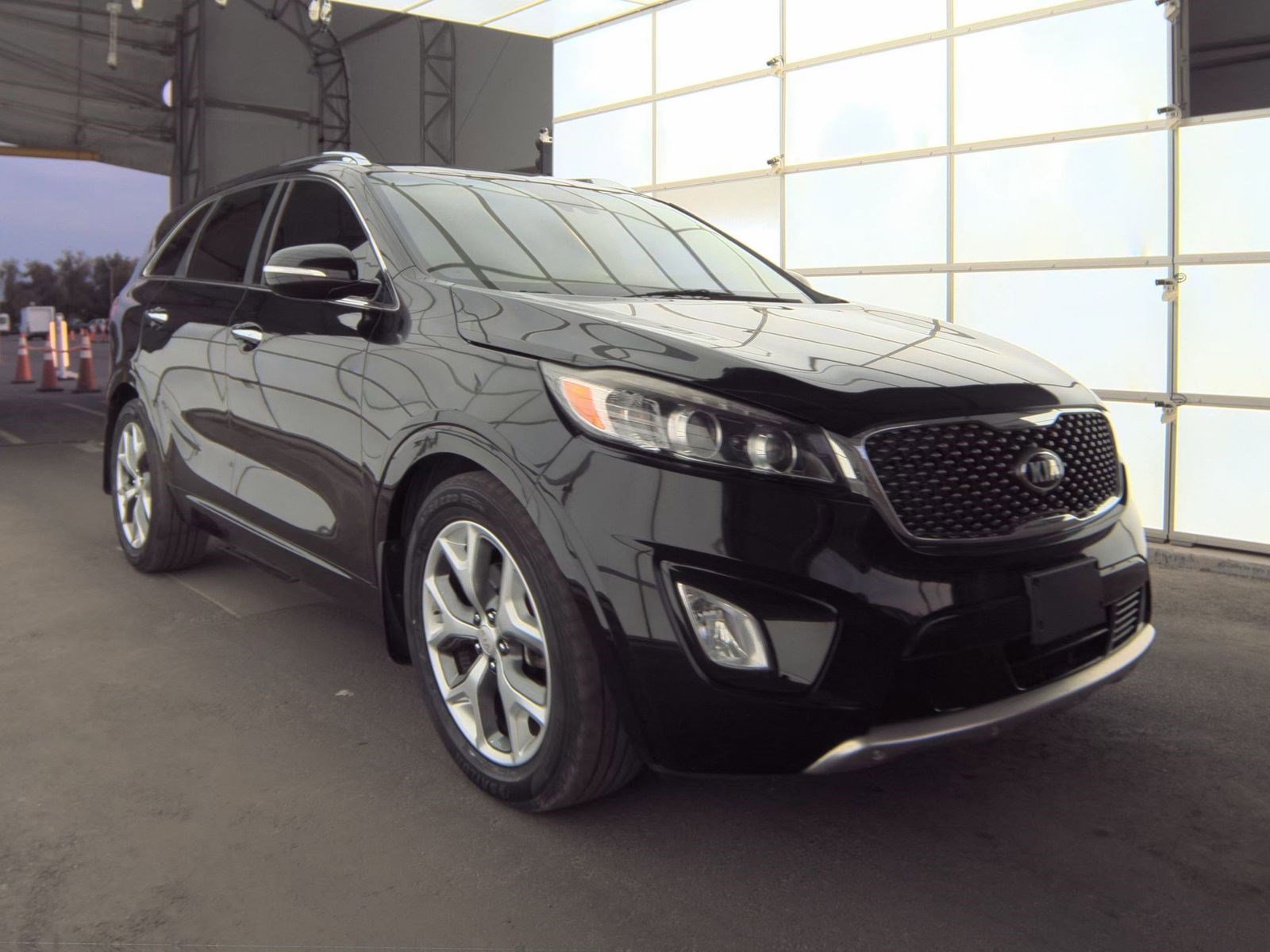 Used 2017 Kia Sorento SX FWD image 6
