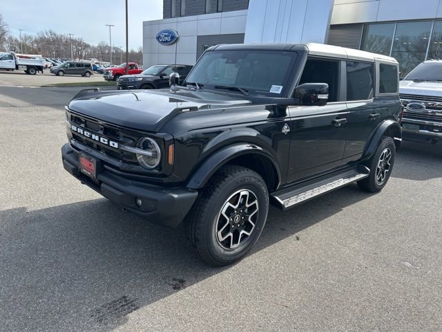New 2025 Ford Bronco Outer Banks image 3