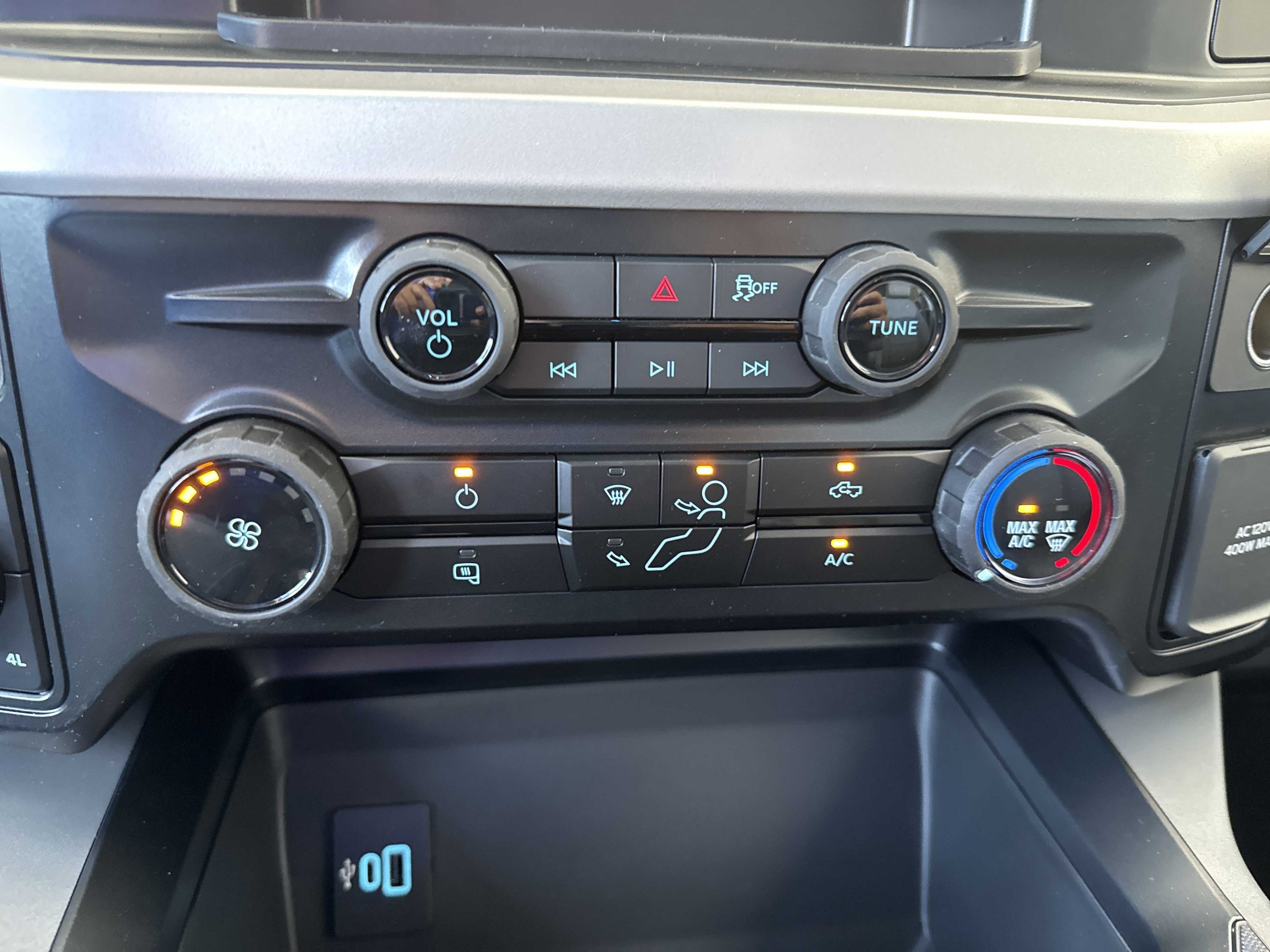 New 2026 Ford F350 XLT image 23