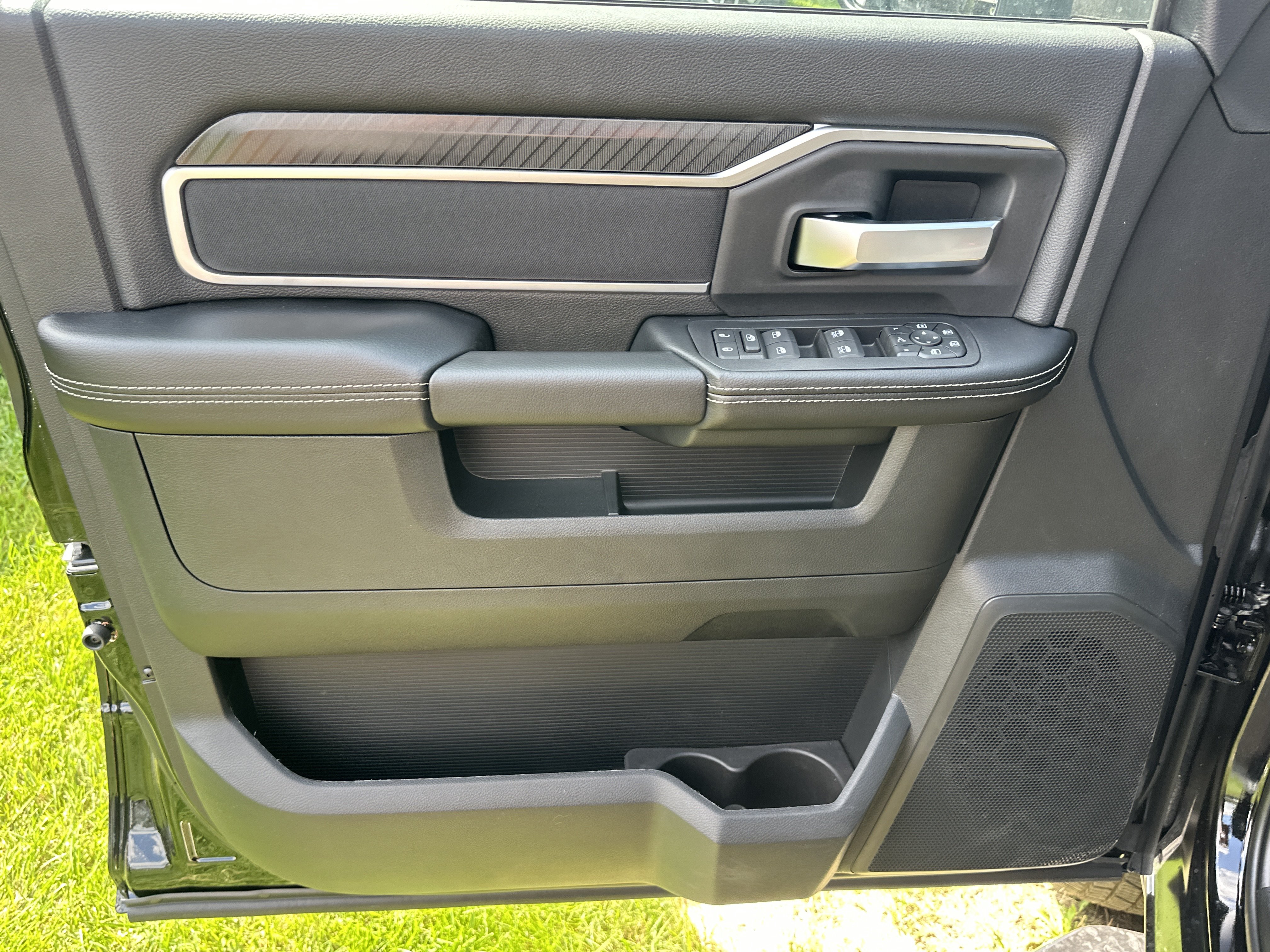New 2026 RAM 3500 Big Horn AWD/4WD image 29