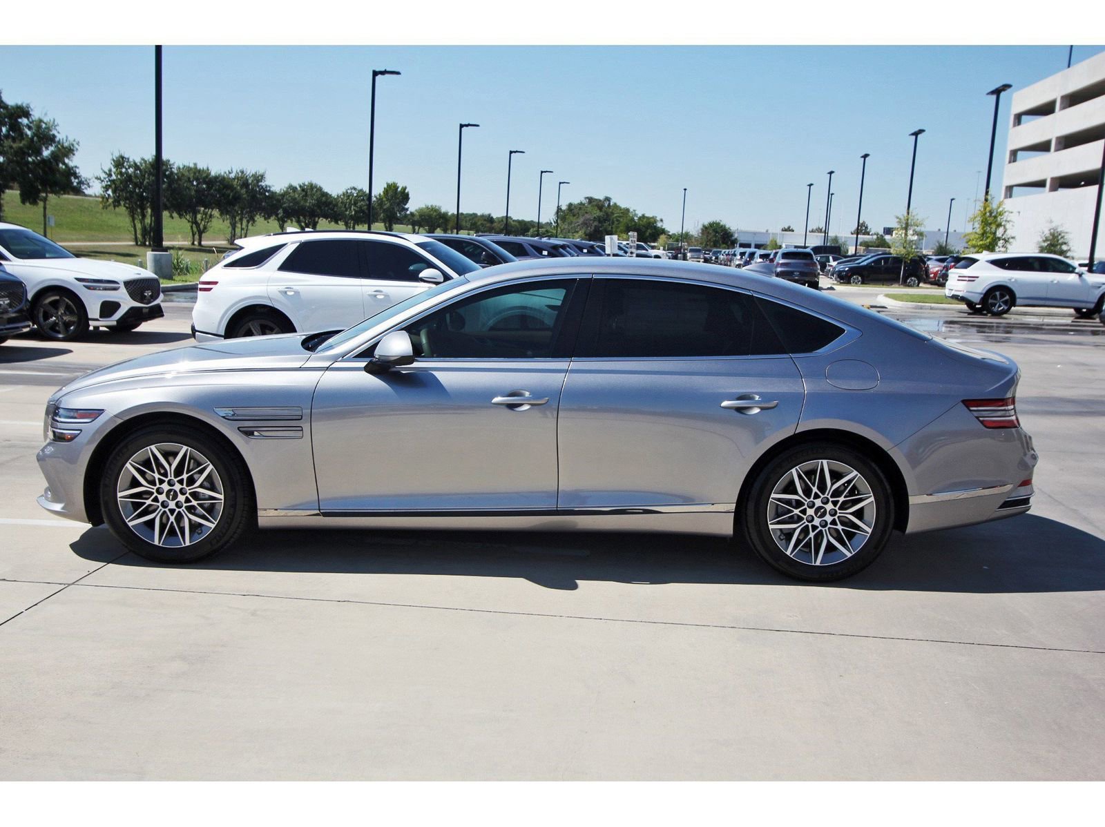 Used 2025 Genesis G80 2.5T image 5