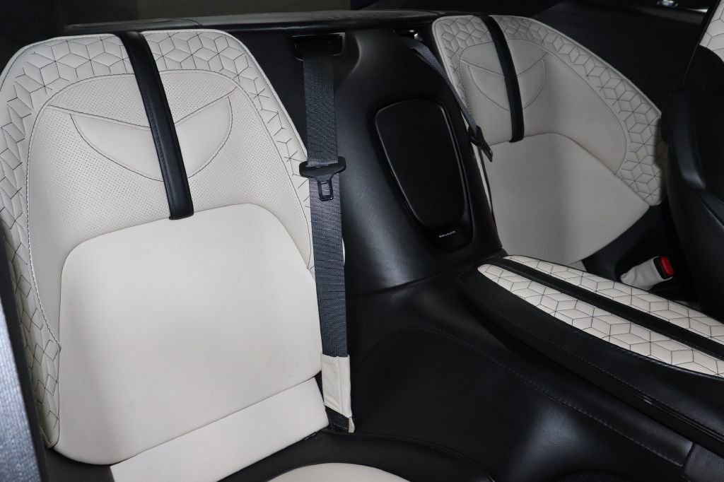 Used 2019 Aston Martin DBS Superleggera image 24