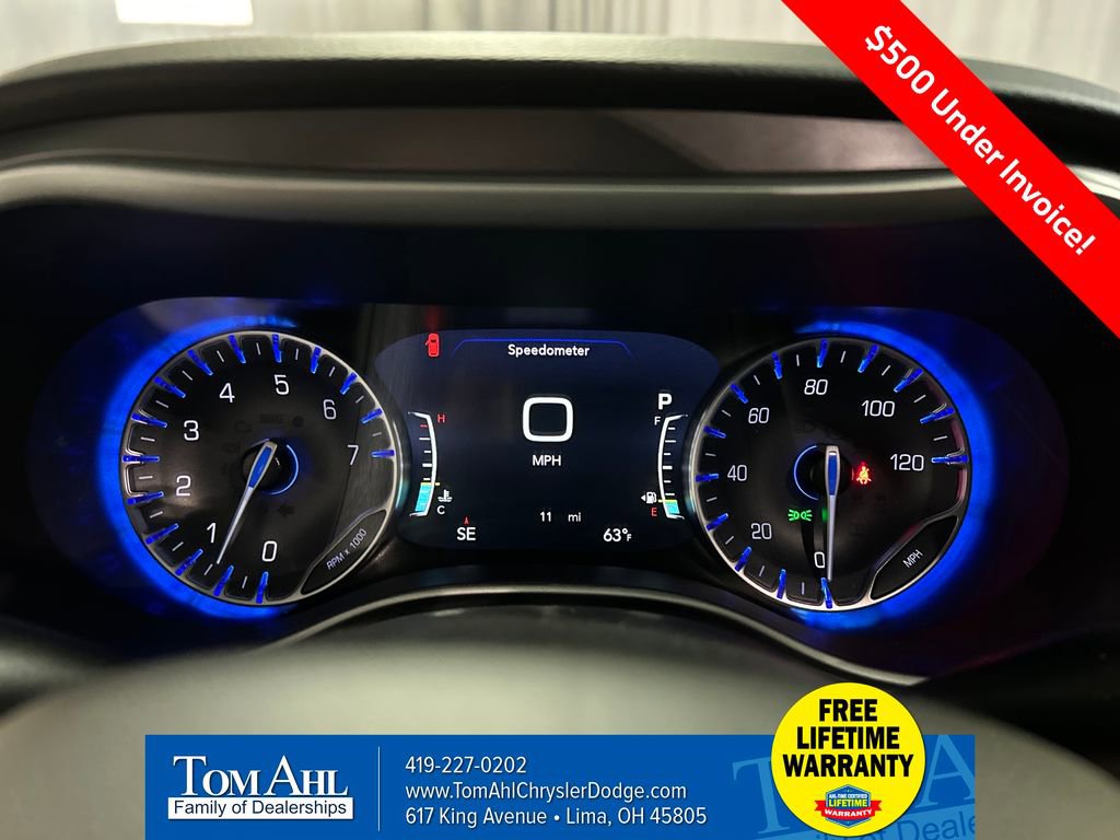 New 2026 Chrysler Voyager LX image 14