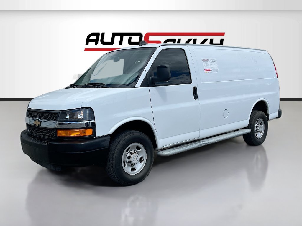 Used 2023 Chevrolet Express 2500 w/ Driver Convenience Package RWD image 3