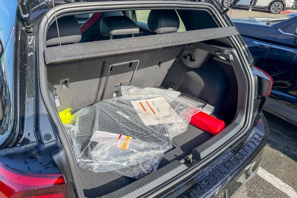 New 2025 Volkswagen GTI SE image 26