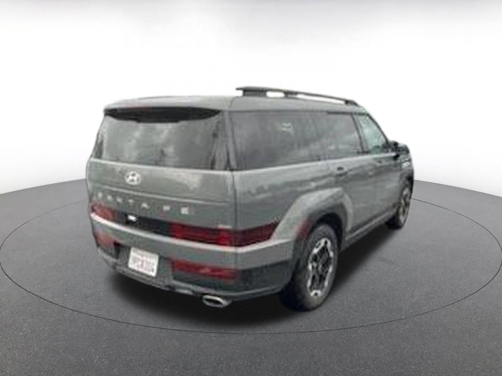 Used 2025 Hyundai Santa Fe SEL image 4