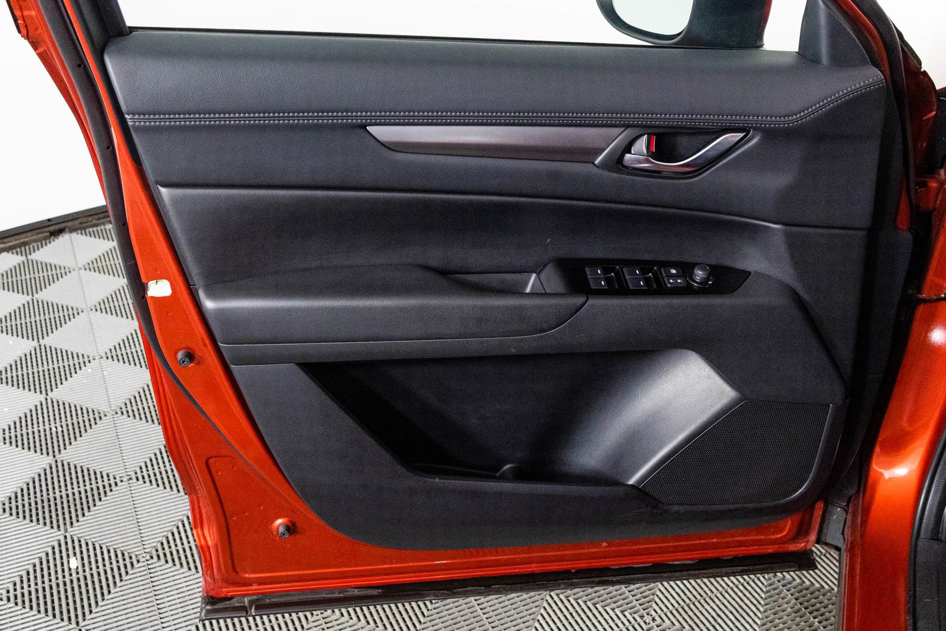 Used 2024 MAZDA CX-5 AWD 2.5 S w/ Select Package image 31