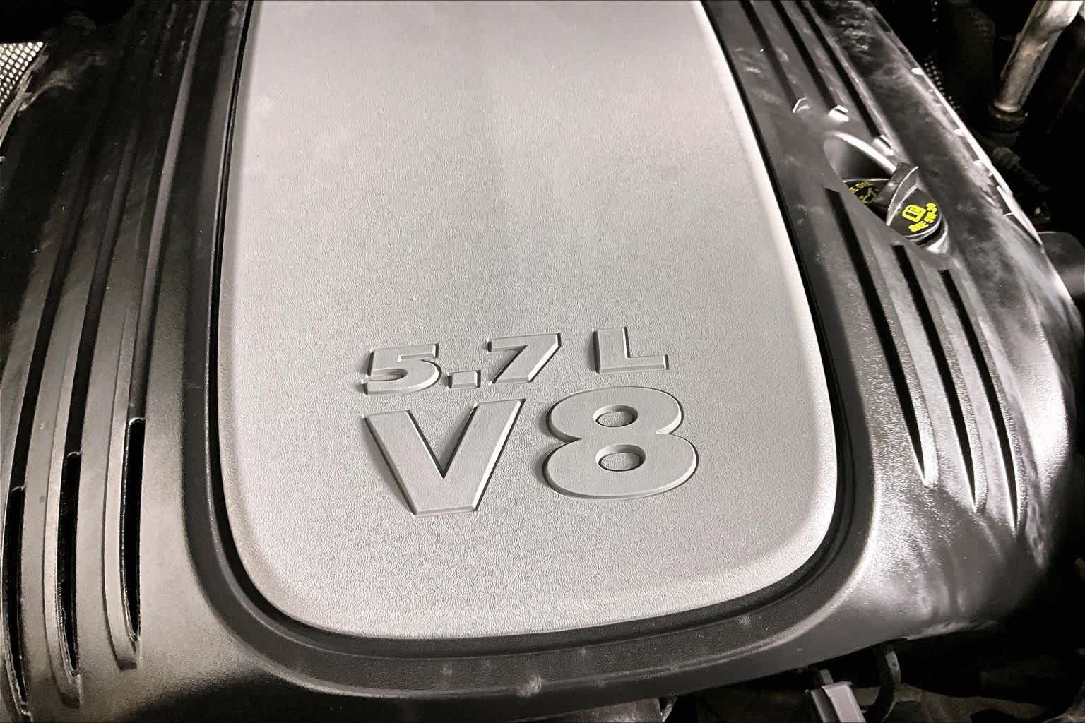 Used 2020 Jeep Grand Cherokee Overland AWD/4WD image 32