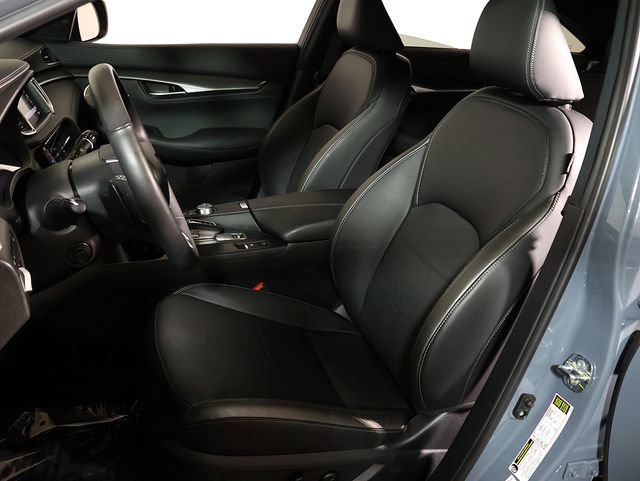 Used 2025 INFINITI QX55 Essential AWD/4WD image 4