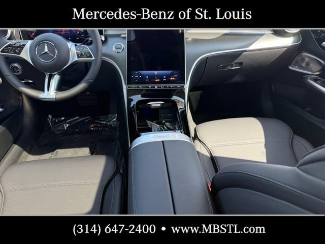 New 2026 Mercedes-Benz C 300 4MATIC Sedan image 8