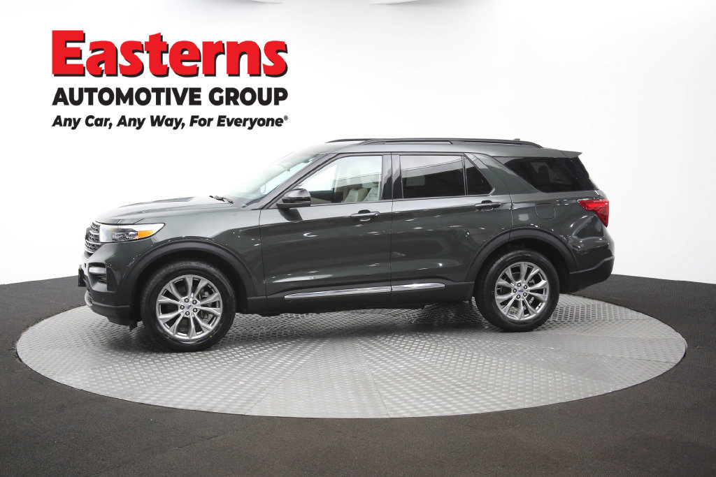 Used 2023 Ford Explorer XLT w/ Equipment Group 202A AWD/4WD image 65