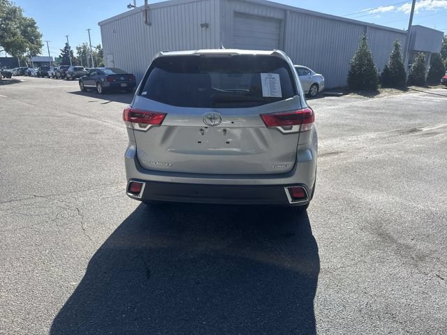 Used 2019 Toyota Highlander Limited FWD image 6