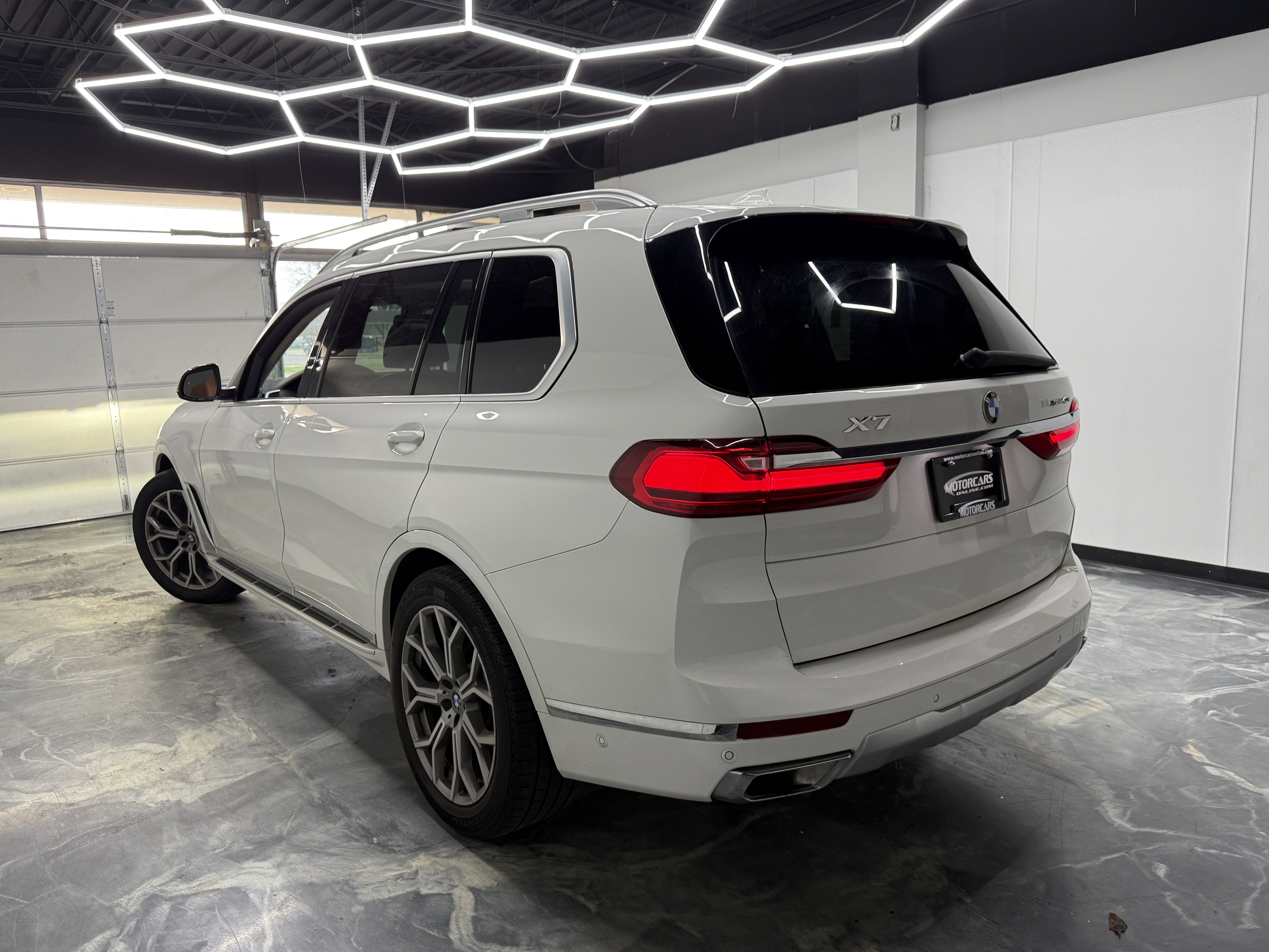 Used 2020 BMW X7 xDrive40i w/ Premium Package image 3