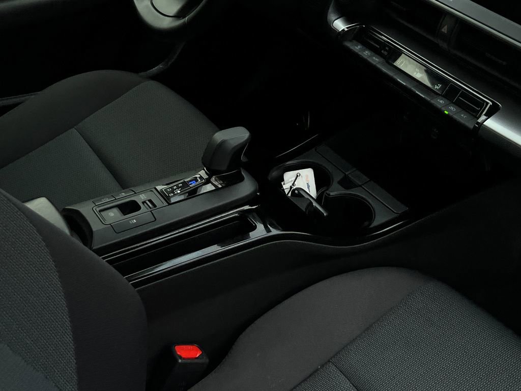 Used 2024 Toyota Prius LE image 12