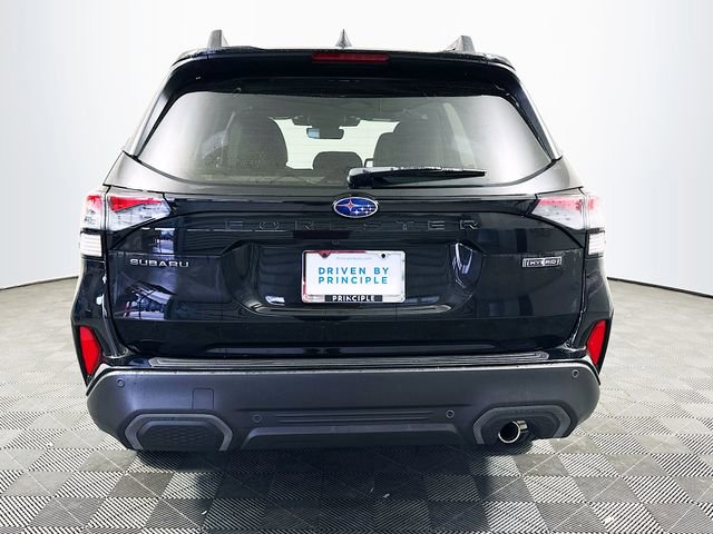 Used 2025 Subaru Forester Limited image 7