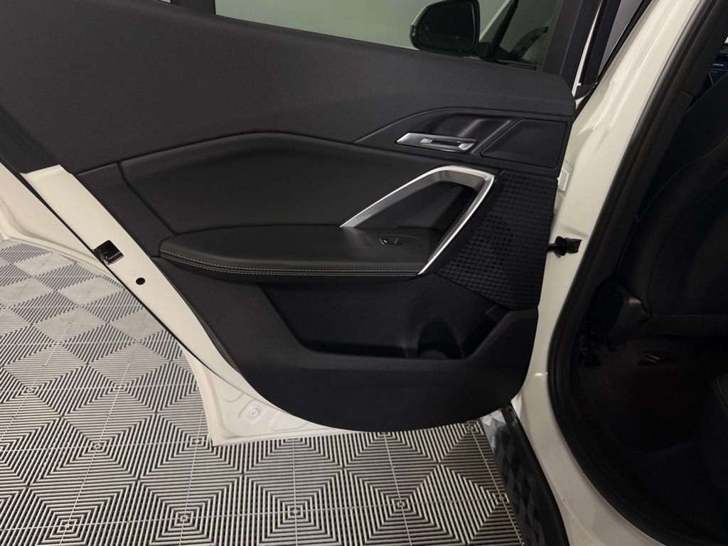 Used 2025 BMW X2 xDrive28i w/ Convenience Package image 28