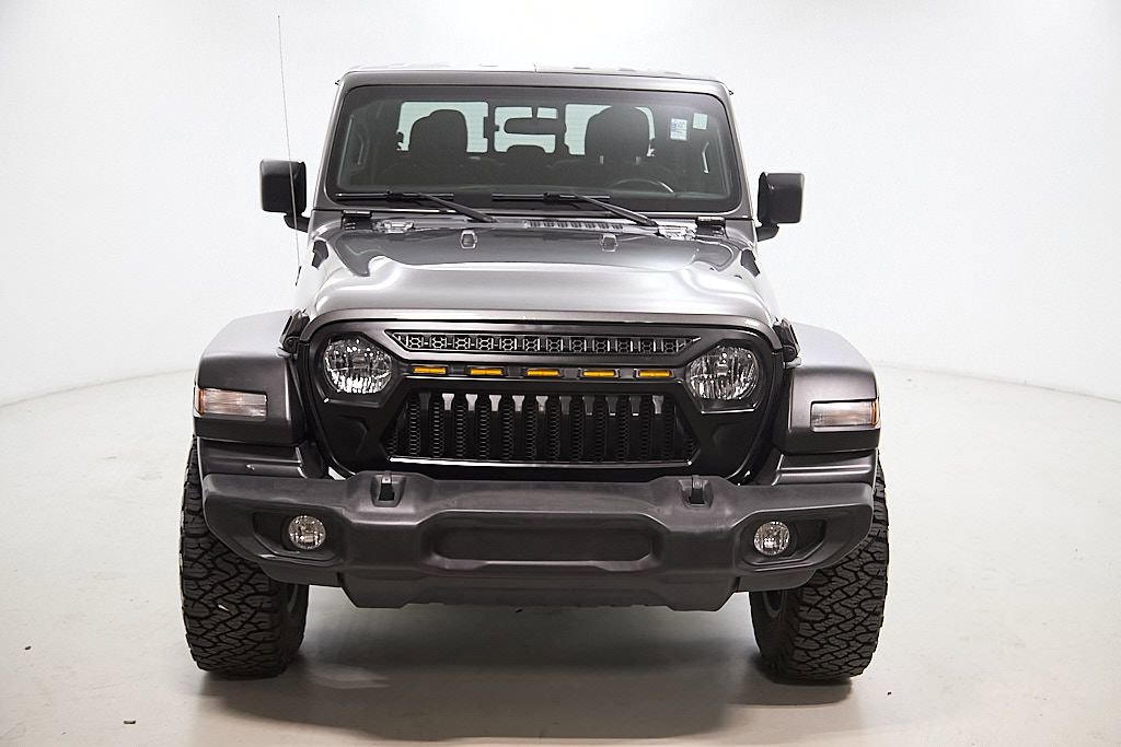 Used 2021 Jeep Gladiator Sport w/ Trailer Tow Package AWD/4WD image 8