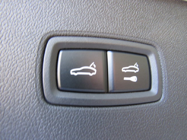 Certified 2025 Porsche Cayenne S AWD/4WD image 18