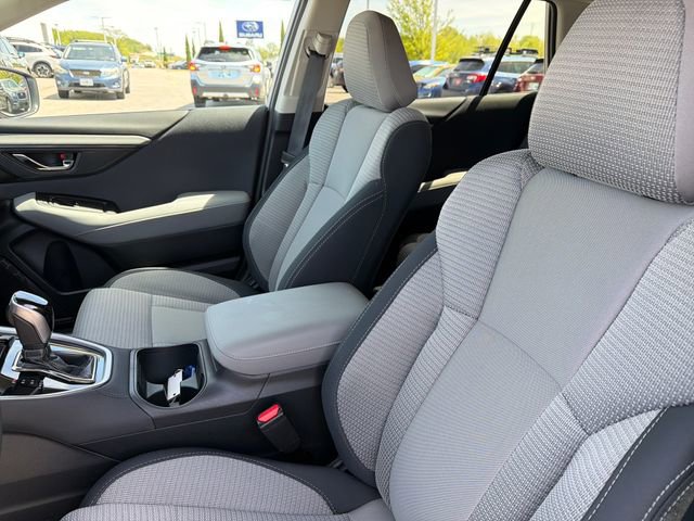 Used 2025 Subaru Outback Premium image 20
