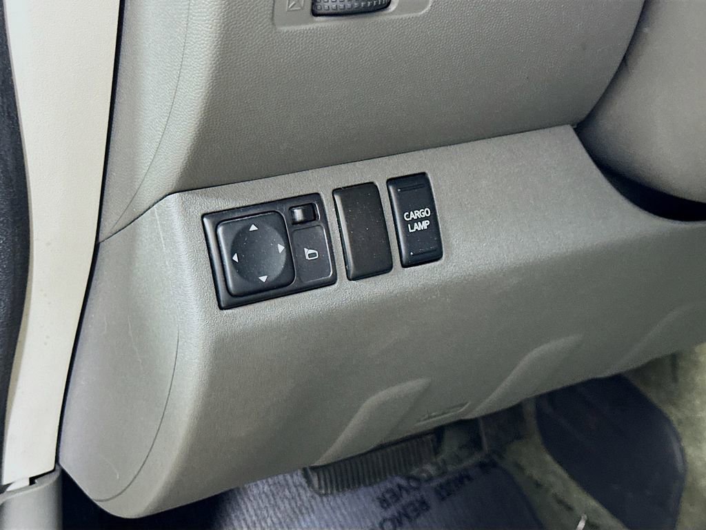 Used 2017 Nissan Frontier SV image 16