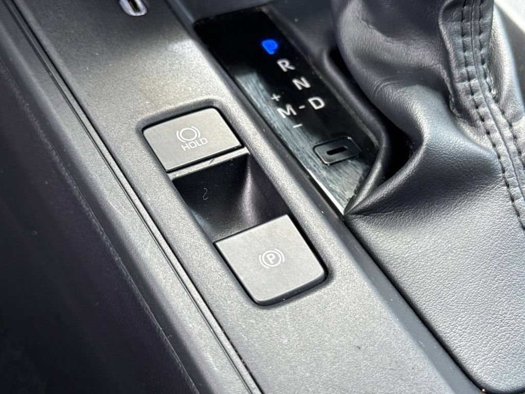 Certified 2026 Toyota Corolla Cross L FWD image 27