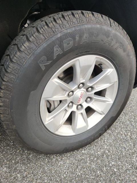 Used 2023 GMC Sierra 1500 SLE image 16