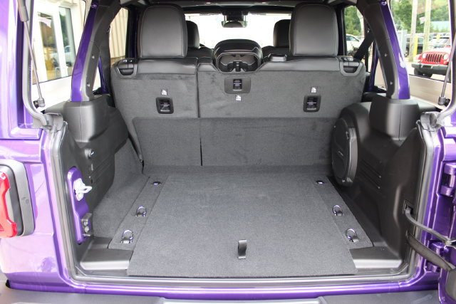 New 2026 Jeep Wrangler Unlimited Rubicon 392 w/ Quick Order Package 27X Moab AWD/4WD image 40