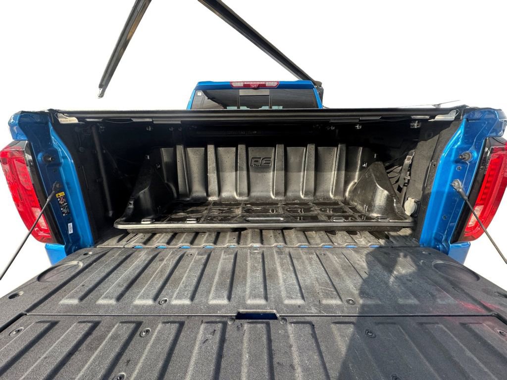 Used 2024 GMC Sierra 1500 AT4 w/ Technology Package image 19