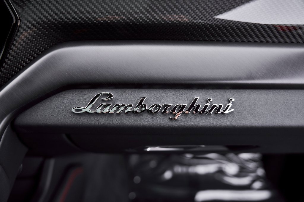 Used 2021 Lamborghini Urus image 43