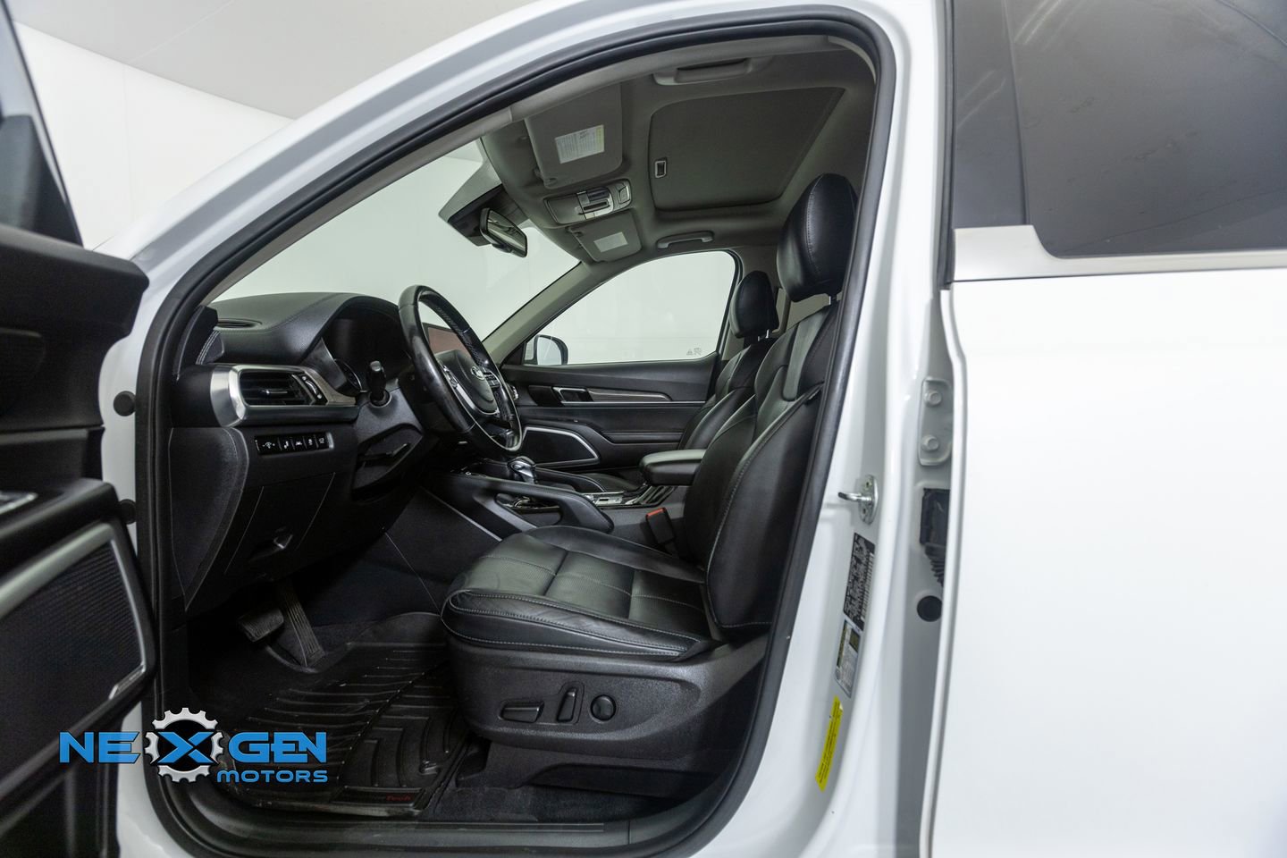 Used 2020 Kia Telluride EX w/ EX Premium Package image 11