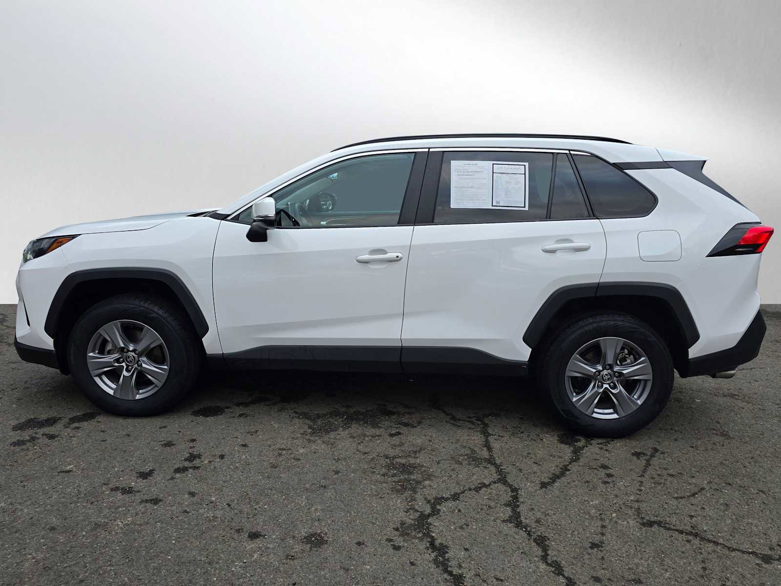 Used 2024 Toyota RAV4 XLE image 6