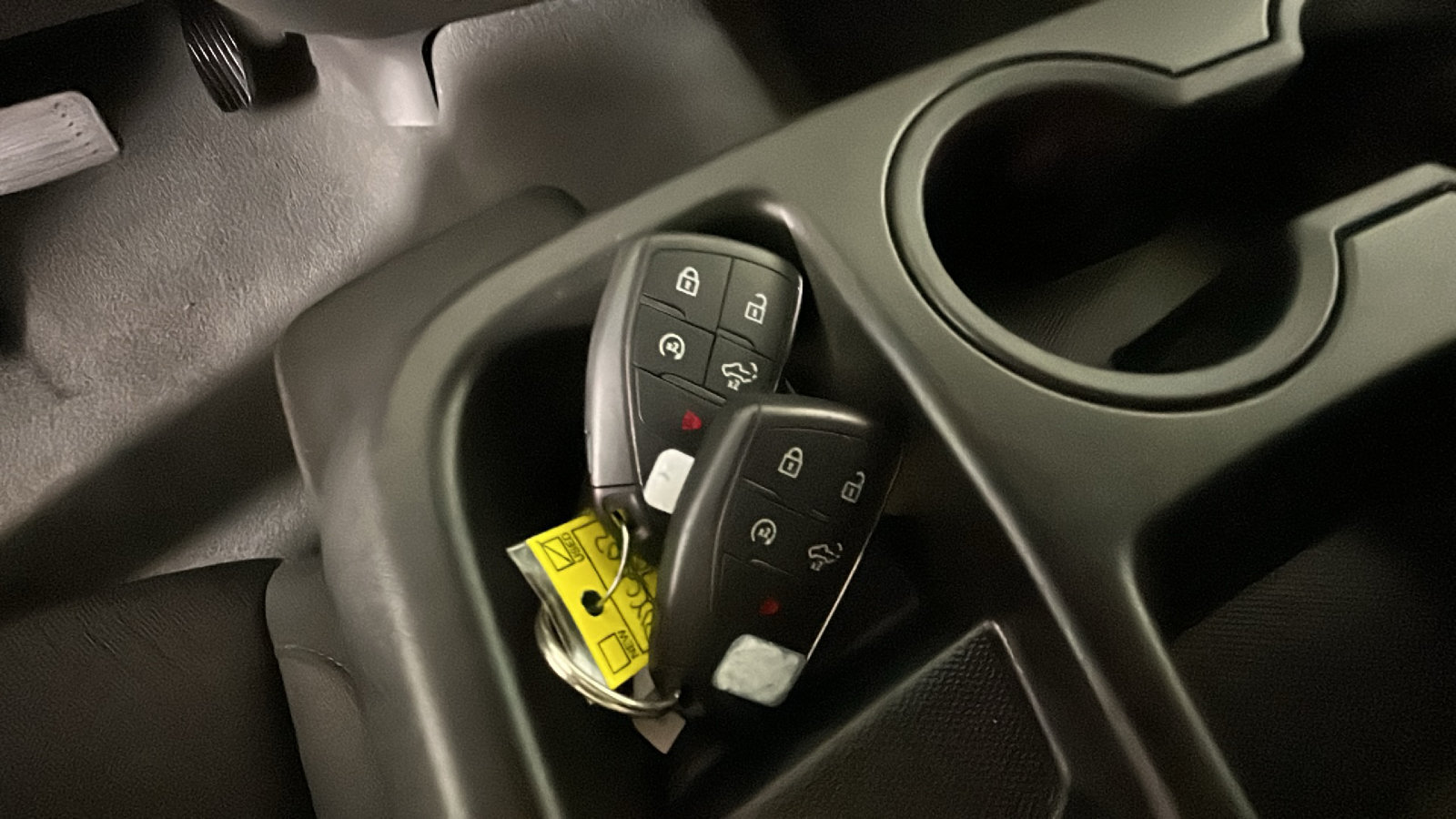 Used 2024 Chevrolet Silverado 1500 LT AWD/4WD image 25