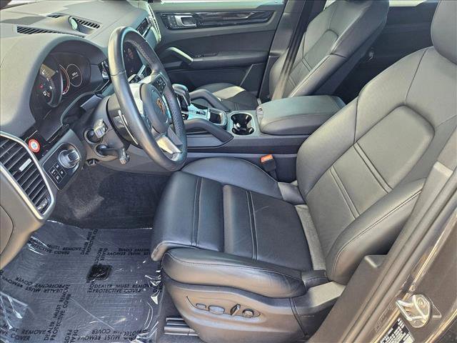 Used 2022 Porsche Cayenne image 14