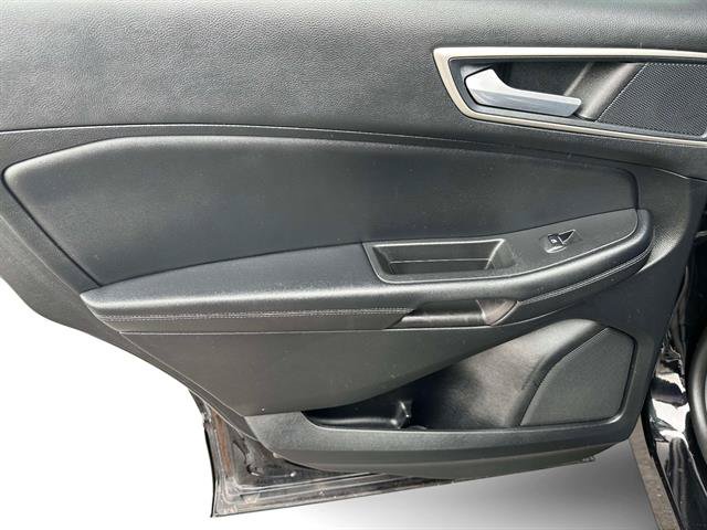 Used 2024 Ford Edge SEL w/ Convenience Package AWD/4WD image 11