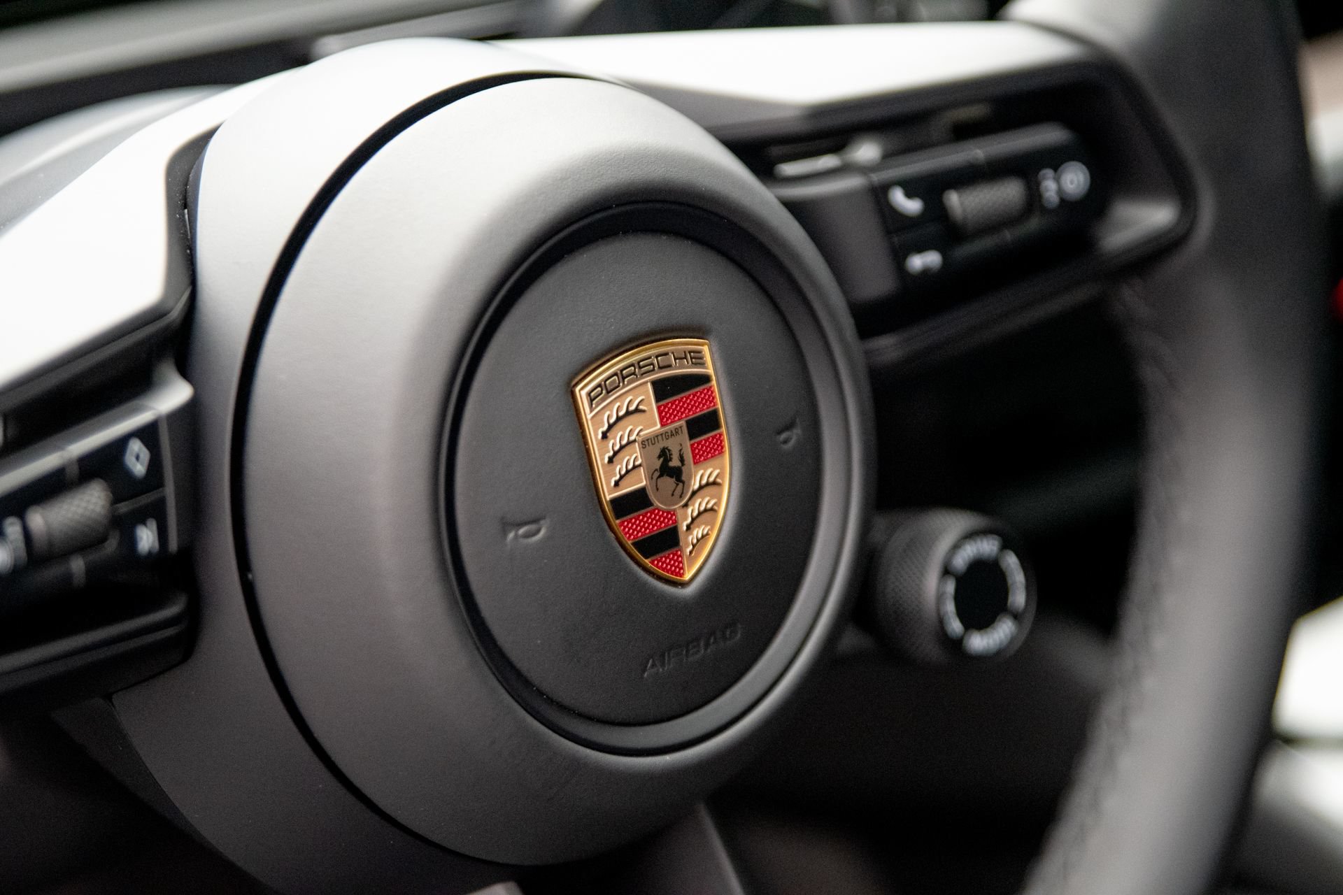 Used 2025 Porsche Cayenne S AWD/4WD image 19